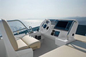 Yacht Azimut 40 vivibilità bordo