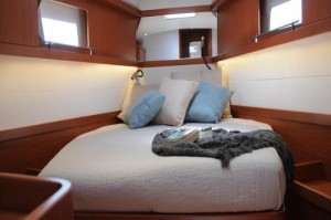 Beneteau Sense 46 cabina