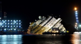 costa concordia foto raddrizzamento